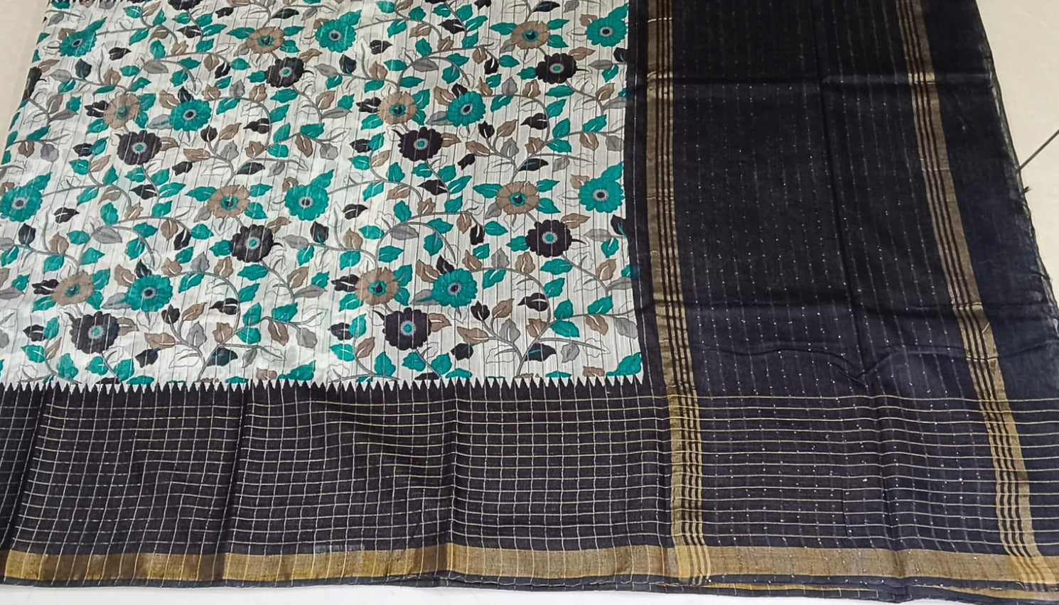 Weaving Fancy Cotton