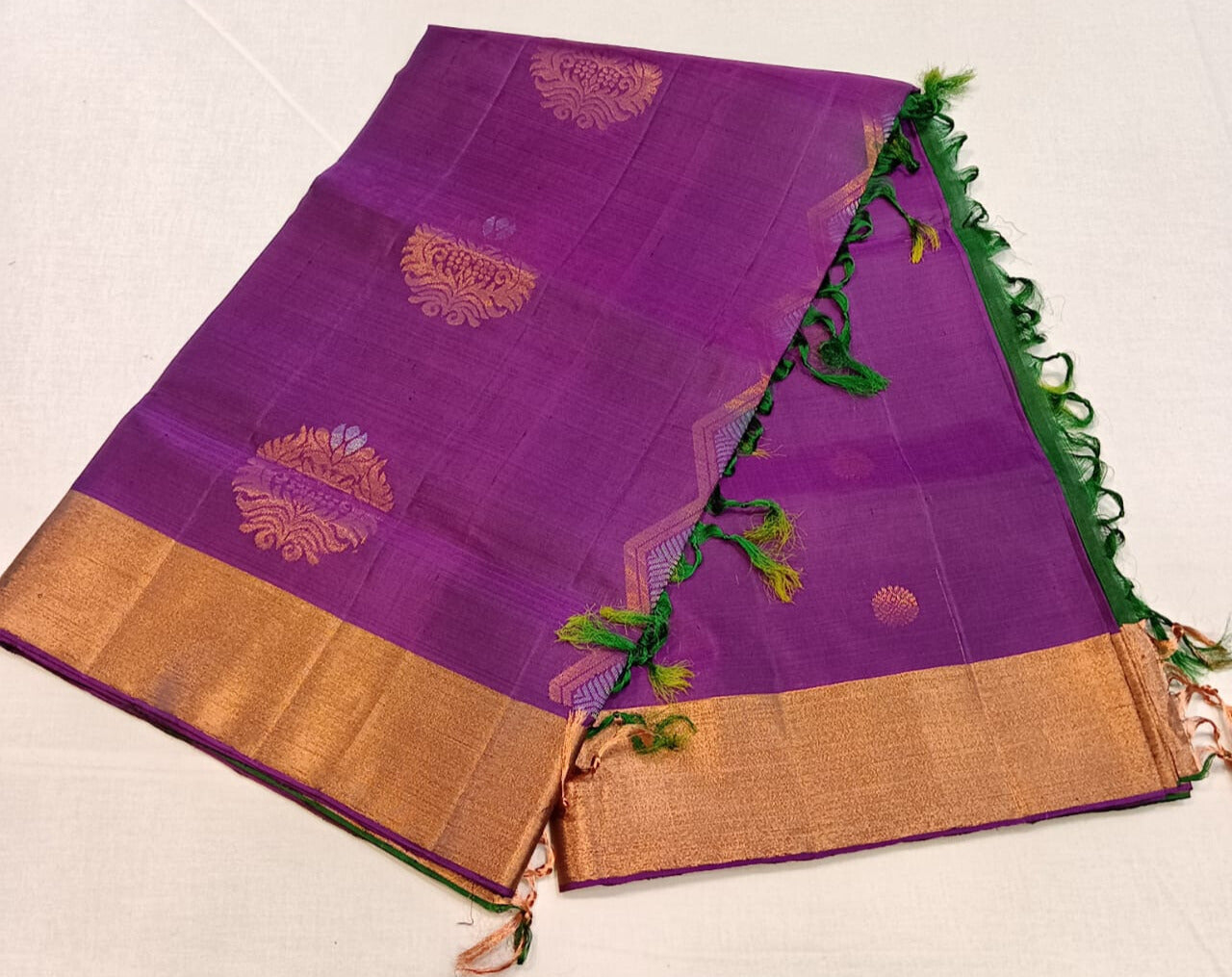 Tissue Border Soft Silk